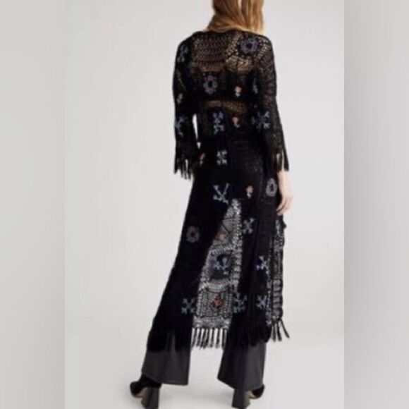Free People X Flook Hydrangea Crochet Kimono - Picture 2 of 7